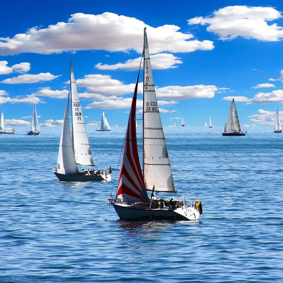 sailing-boat-1593613_1920